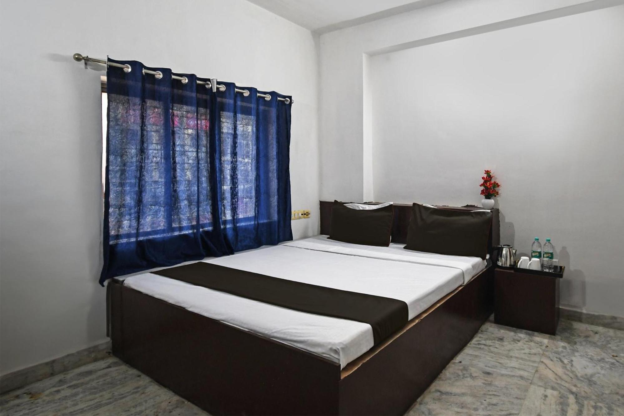 Oyo Hotel Chinar Park Kolkata Exterior photo