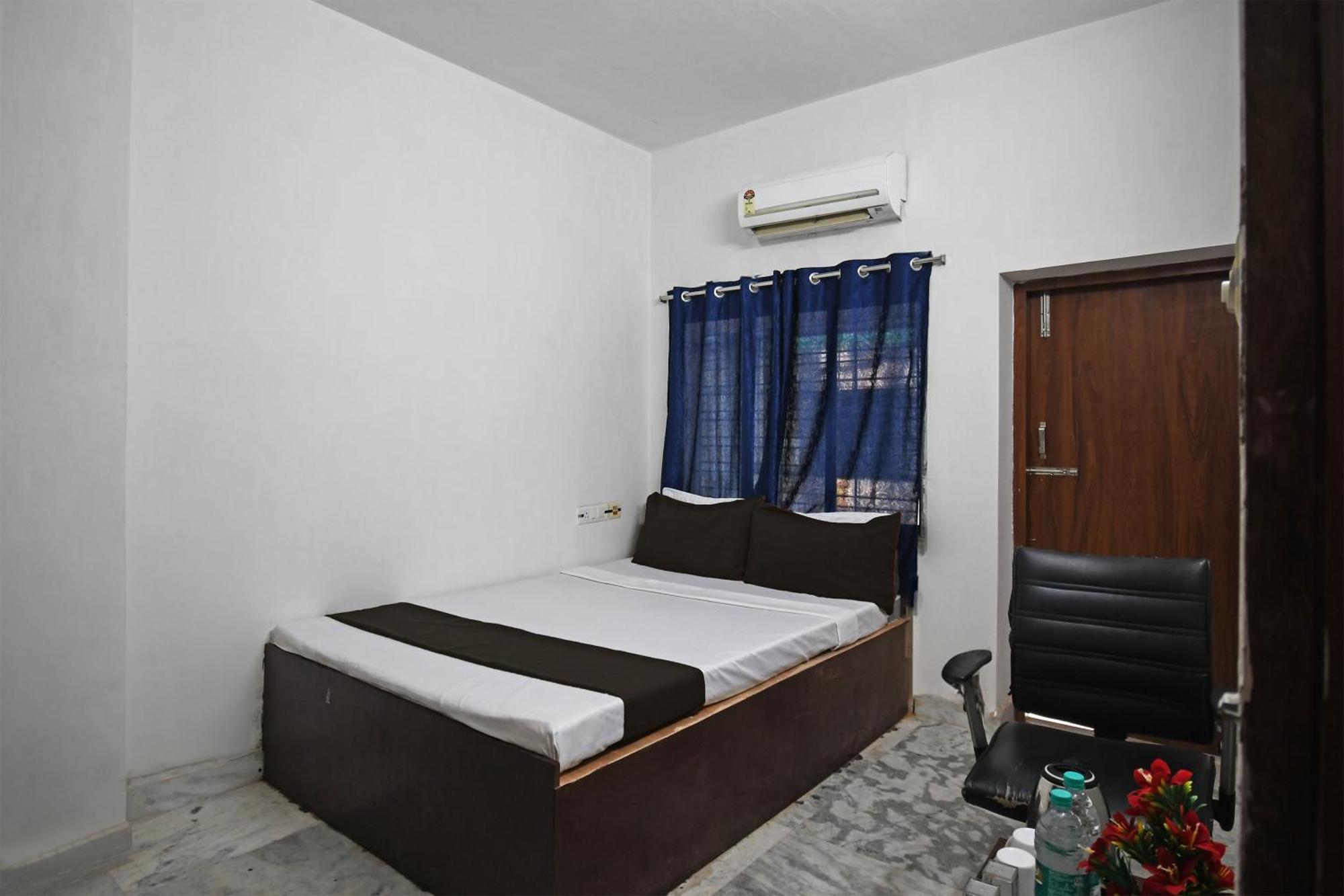 Oyo Hotel Chinar Park Kolkata Exterior photo