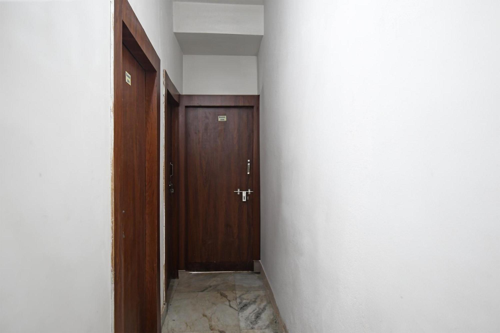 Oyo Hotel Chinar Park Kolkata Exterior photo