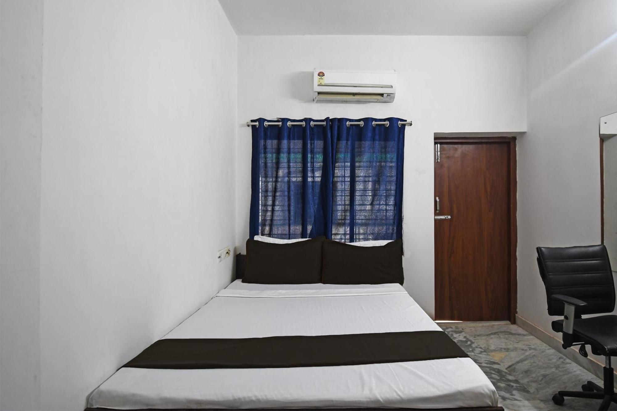 Oyo Hotel Chinar Park Kolkata Exterior photo